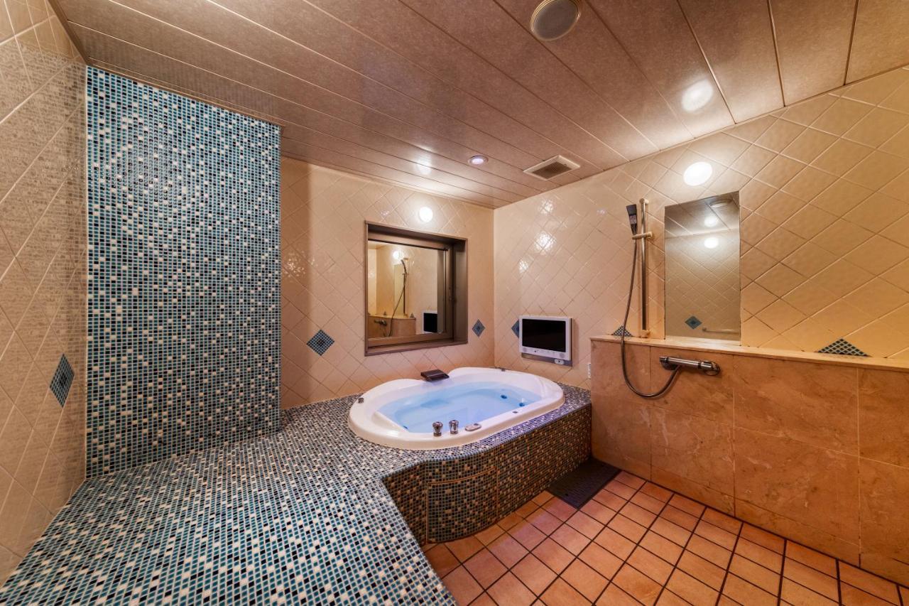 Hotel Lotus Chiba -Adult Only Yachiyo Екстериор снимка